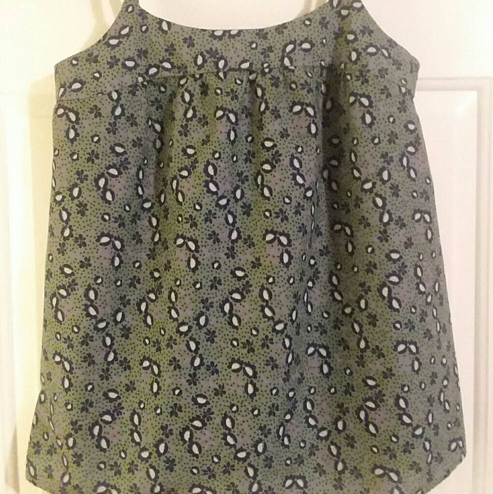 Old Navy Top size Medium